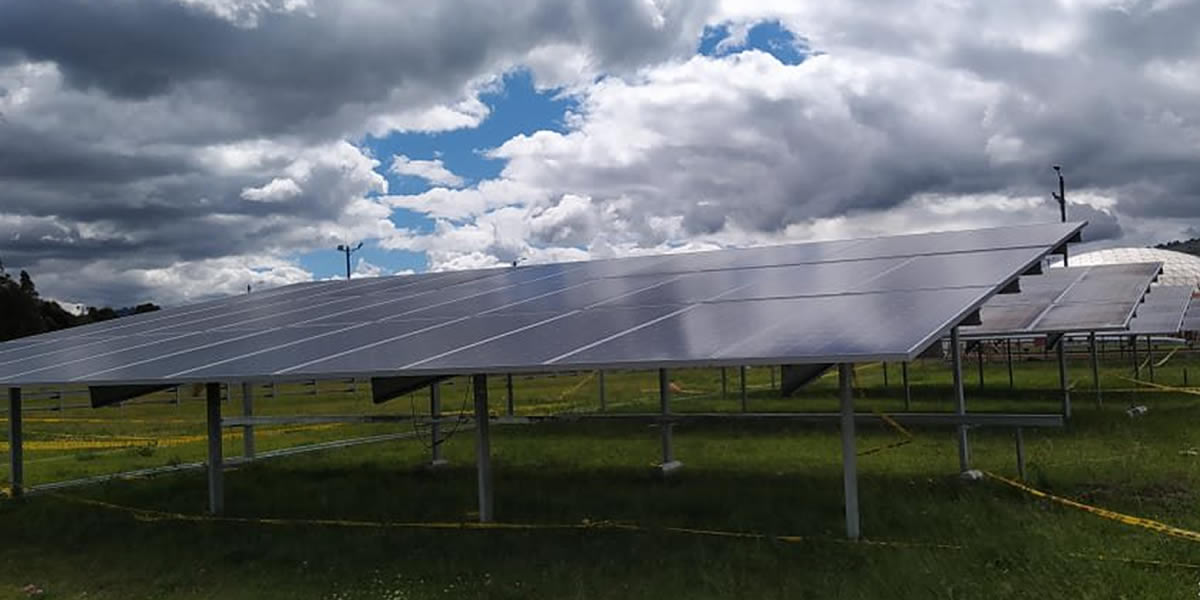 Cenit pone en marcha seis nuevas plantas solares en estaciones